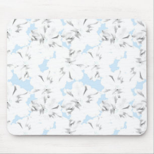 Weiße Blume auf hellblau. Mousepad