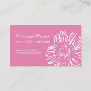 Weiße Blume auf rosa Karte