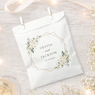 Weiße Blume, cremige Blume, Grünpflanzen, Hochzeit Geschenktütchen