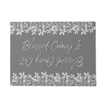 Weiße Blume gesegnet, gesegnet auszugehen