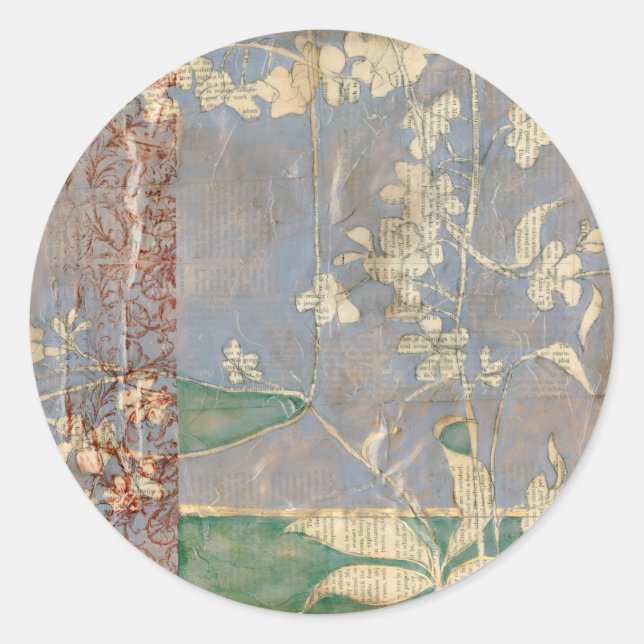 Weiße Blume im Zeitungspapier-Hintergrund Runder Aufkleber (Vorderseite)