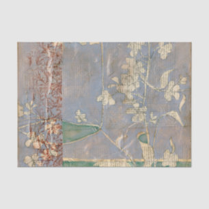 Weiße Blume im Zeitungspapier-Hintergrund Seidenpapier