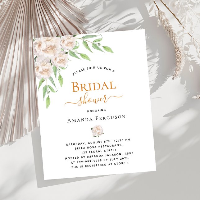 Weiße Blumen Grünes Brautparty (Von Creator hochgeladen)