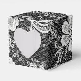 Weiße Blumen-Spitze auf Schwarz Geschenkschachtel