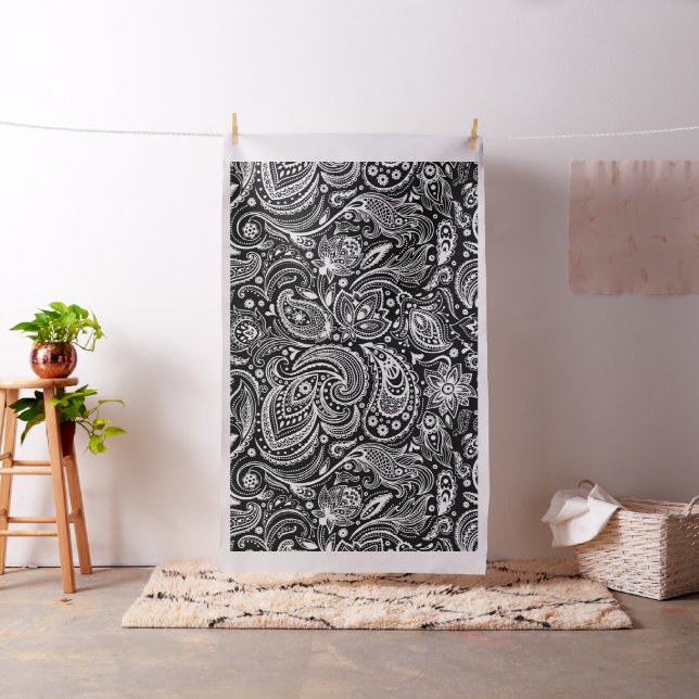 Weiße Blumenpaisley-Muster in schwarz Stoff (Beispiel)