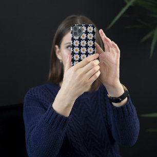 Weiße Dahlia Blumenmuster auf schwarz iPhone 16 Hülle