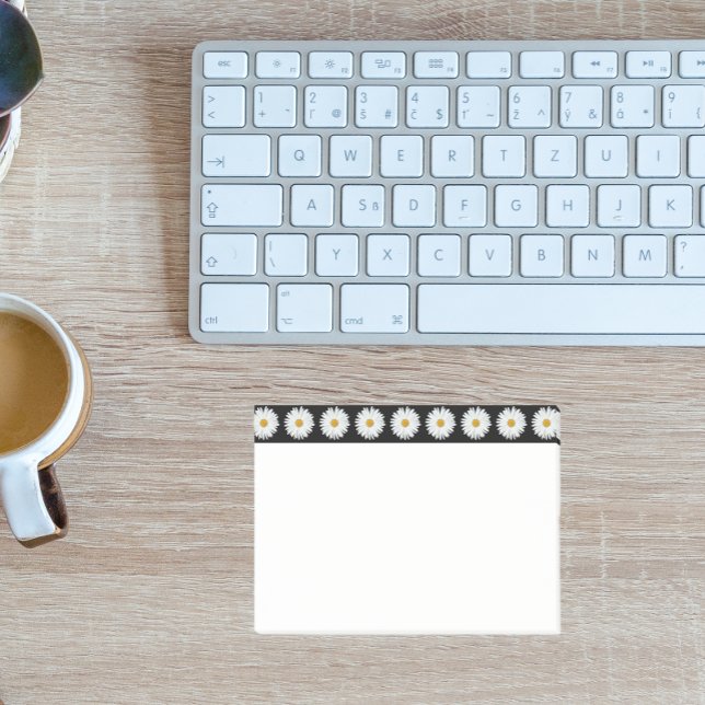 Weiße Daisy-Blumenmuster an der schwarzen Grenze Post-it Klebezettel (In Situ)