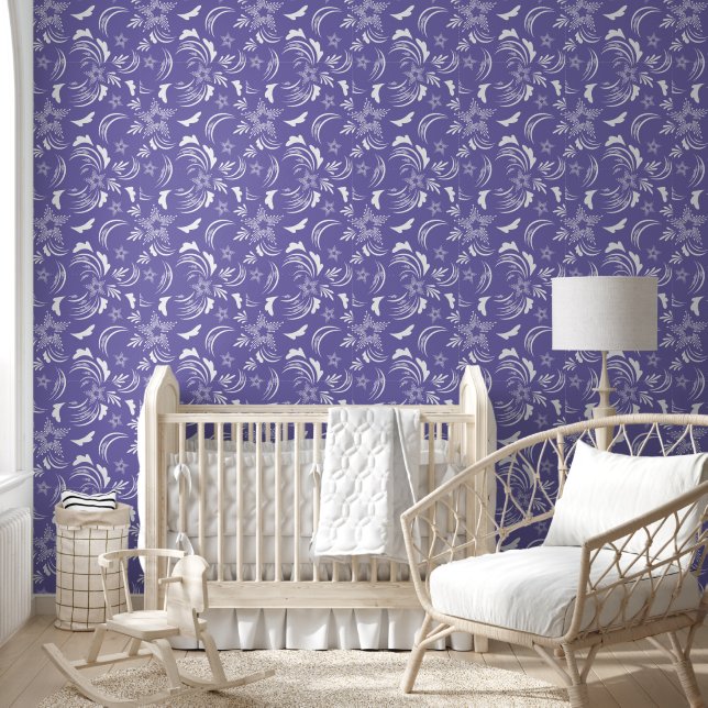 Weiße Flora mit Periwinkle Hintergrund Tapete (Kinder)