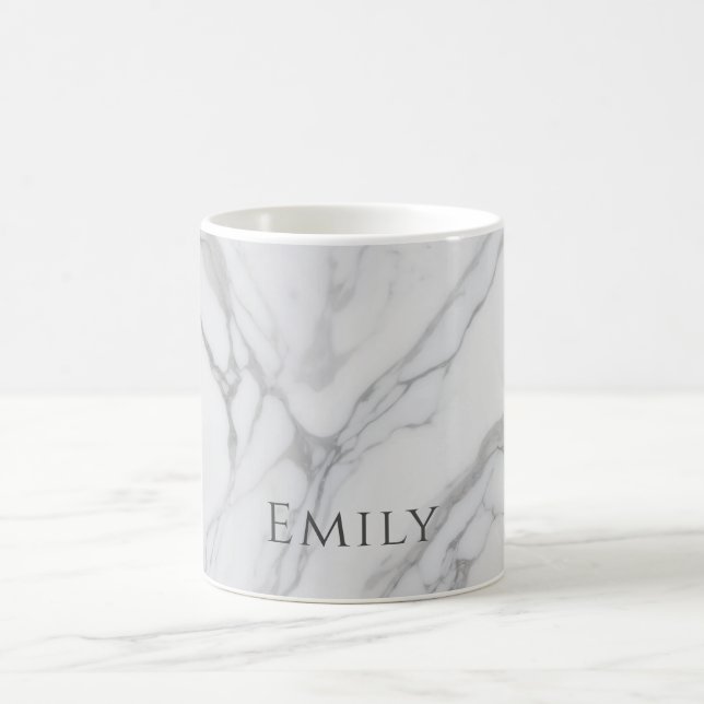 Weiße graue personalisierte Marmortextur Kaffeetasse (Mittel)