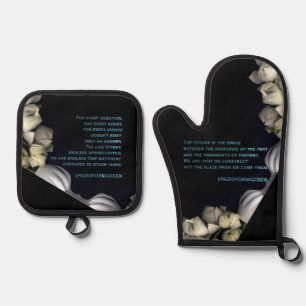 "Weiße Herz in schwarz von Mond" & Zweifel Zukunft Ofenhandschuh & Topflappen-Set