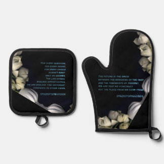 "Weiße Herz in schwarz von Mond" & Zweifel Zukunft Ofenhandschuh & Topflappen-Set