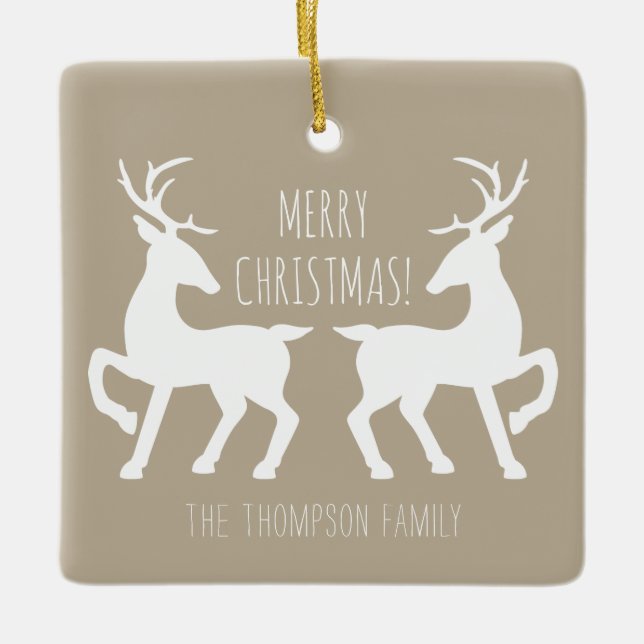 Weiße Hirsche auf Beige und personalisierbare Fami Keramikornament (Vorderseite)