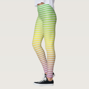 Weiße horizontale Streifen auf einem pastellfarben Leggings