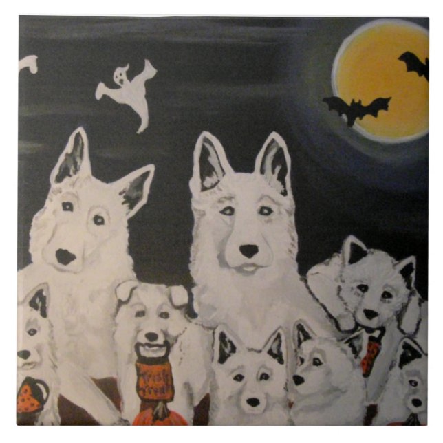 Weiße Hundefamilie Halloweens Fliese (Vorderseite)