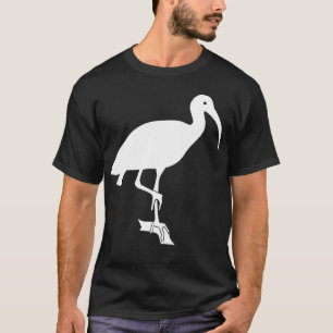 Weiße IBIS-Vogel-Silhouette gehockt auf Treibholz T-Shirt