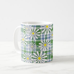 Weiße Kamillenblüten auf grün-blau kariert Kaffeetasse