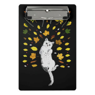 Weiße Katze mit Herbstlaub Mini Klemmbrett