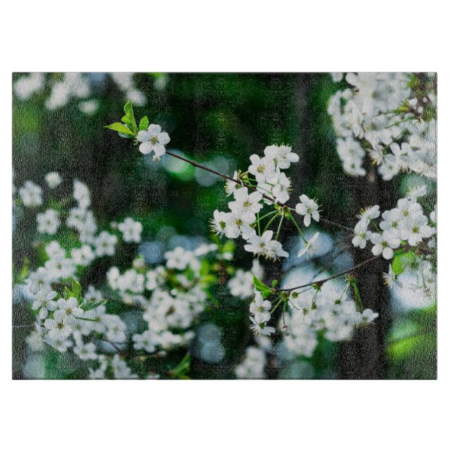 Weiße Kirschblüten Grüne Blätter Schneidebrett (Vorderseite)