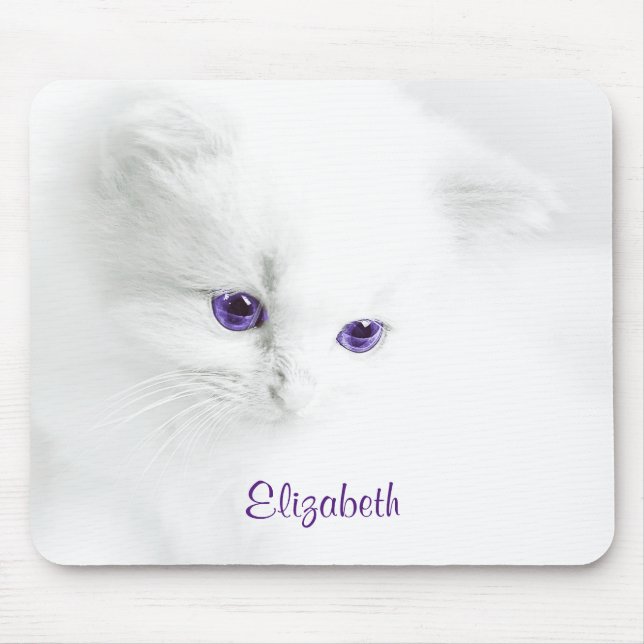 Weiße Kitte mit Lila Augen Personalisiert Mousepad (Vorne)