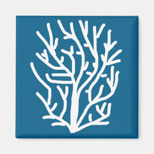 Weiße Korallen auf blauem Wasser Magnet