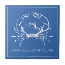 Weiße Krabbe an der Küste auf Personalisiertem kla