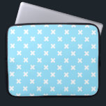 Weiße Kreuzstiche auf Babyblau Laptopschutzhülle<br><div class="desc">Weiße Kreuzstiche auf Babyblau</div>
