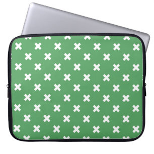 Weiße Kreuzstiche auf grün Laptopschutzhülle