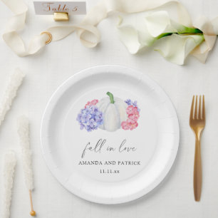 Weiße Kürbis- und Hortensien-Hochzeit Pappteller