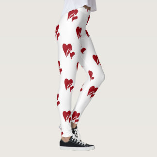 Weiße Leggings mit roten Herzen