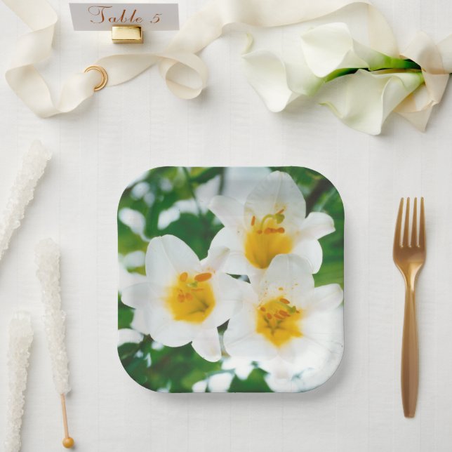 Weiße Lilien - Symbol der Liebe Pappteller (Hochzeit)