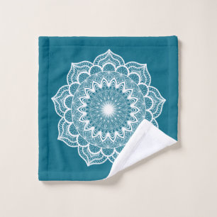 Weiße Mandala auf blauem Hintergrund Waschlappen