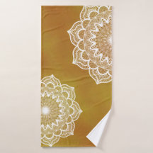 Weiße Mandala auf goldenem Hintergrund