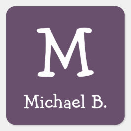 Weiße Monogramm und Name auf dem Lila abgerundeten Quadratischer Aufkleber