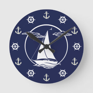 Weiße Nautische Segelboote/Anker/Rad-Silhouette Runde Wanduhr