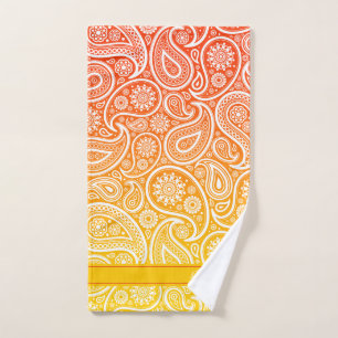 Weiße Paisley auf gelbem bis rotem Ombre Badhandtuch Set
