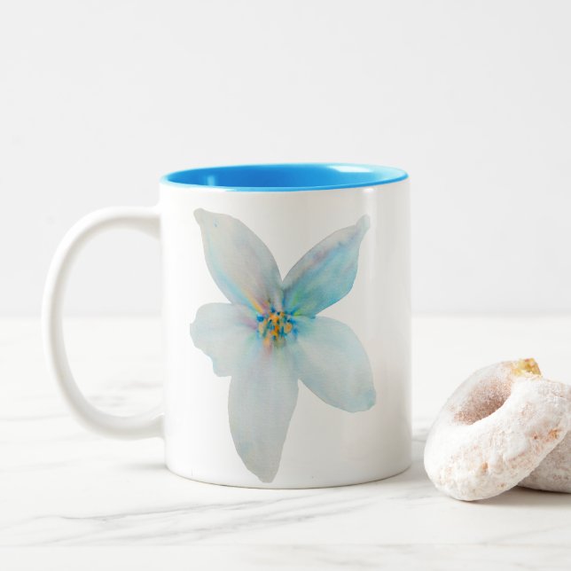 Weiße pastellfarbene Blume Aquarell Zweifarbige Tasse (Mit Donut)
