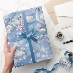 Weiße Pfauen und Schwäne Fantasy Luxe Blau Geschenkpapier