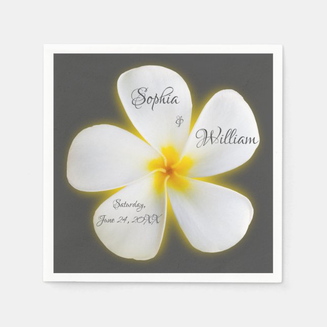 Weiße Plumeria-Blume auf dem modernen Platz, Hochz Serviette (Vorderseite)