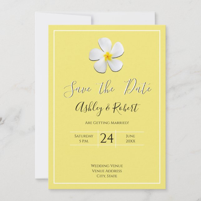 Weiße Plumeria Blume auf Gelb, Modernes Rett Datum Einladung (Vorderseite)