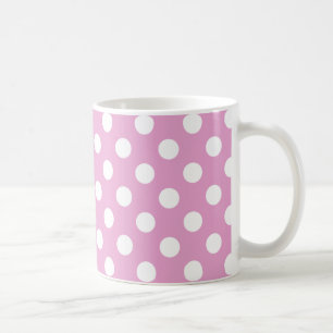 Weiße Polka-Punkte auf hellrosa Kaffeetasse