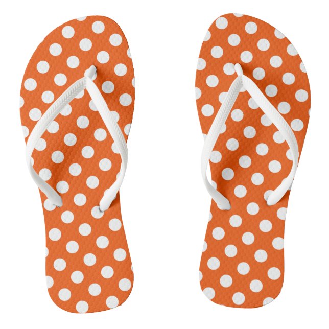Weiße Polka-Punkte auf Orange Flip Flops (Fußbett)