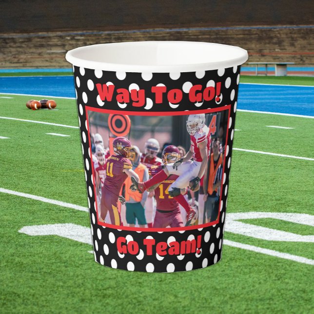 Weiße Polka-Punkte - roter Akzent Pappbecher (Von Creator hochgeladen)