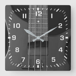 Weiße quadratische Zahlen auf Bass-Gitarre Quadratische Wanduhr
