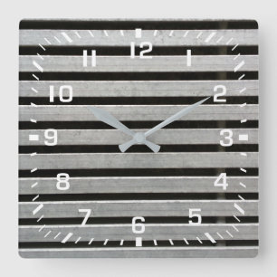 Weiße Quadratzahlen / Imitate Metallstreifen Quadratische Wanduhr