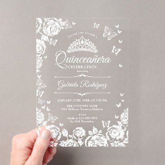 Weiße Quinceanera-Rosen-Schmetterlinge Acryleinladungen