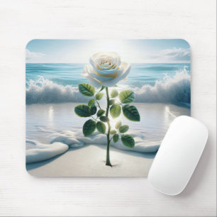 Weiße Rose im Sandstrand Mousepad