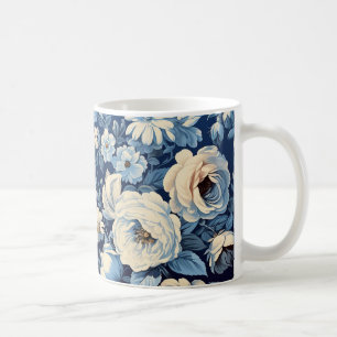 Weiße Rosen auf indigoblauem Hintergrund Kaffeetasse