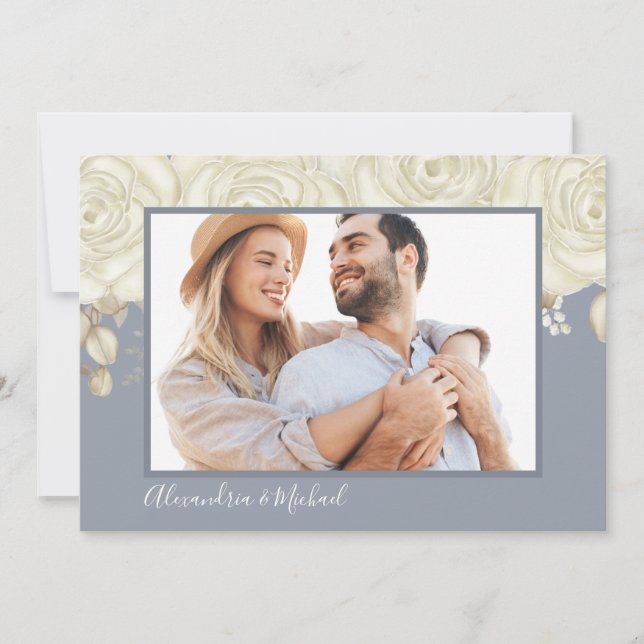 Weiße Rosen Dusty Blue Elegante Save The Date (Vorderseite)