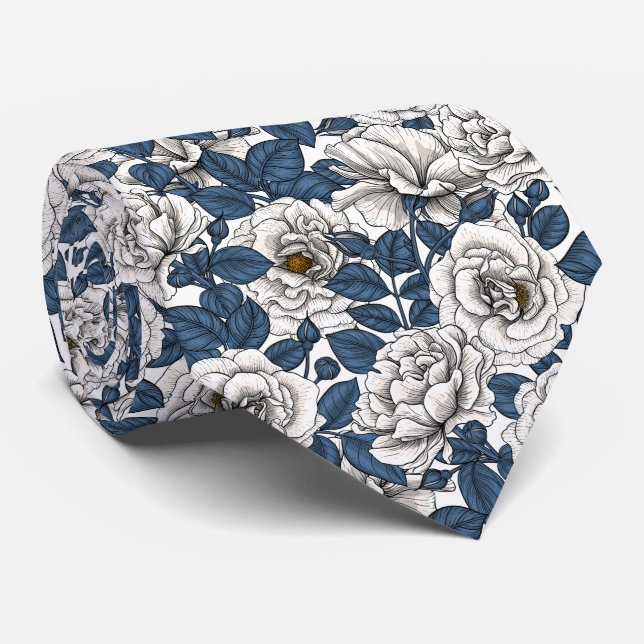 Weiße Rosen mit blauen Blätter auf Weiß Krawatte (Gerollt)