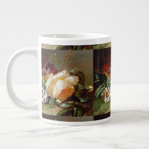 Weiße Rosen und Violetten am Rande des Waldes Jumbo-Tasse